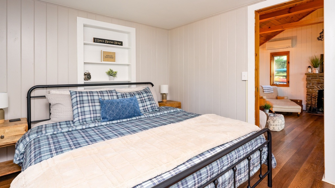 Photo of Bedroom in Honeoye
