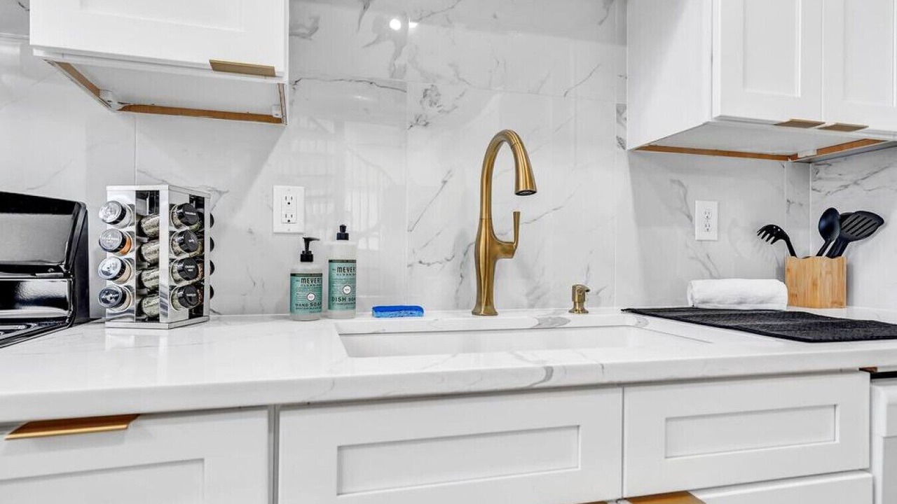 Photo of Kitchen in Front Park
