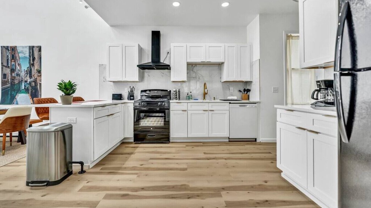 Photo of Kitchen in Front Park