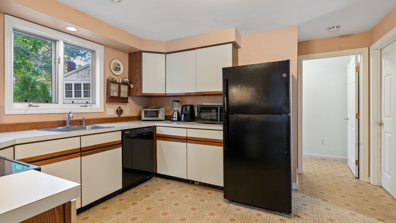 Photo of Kitchen in Cape Porpoise