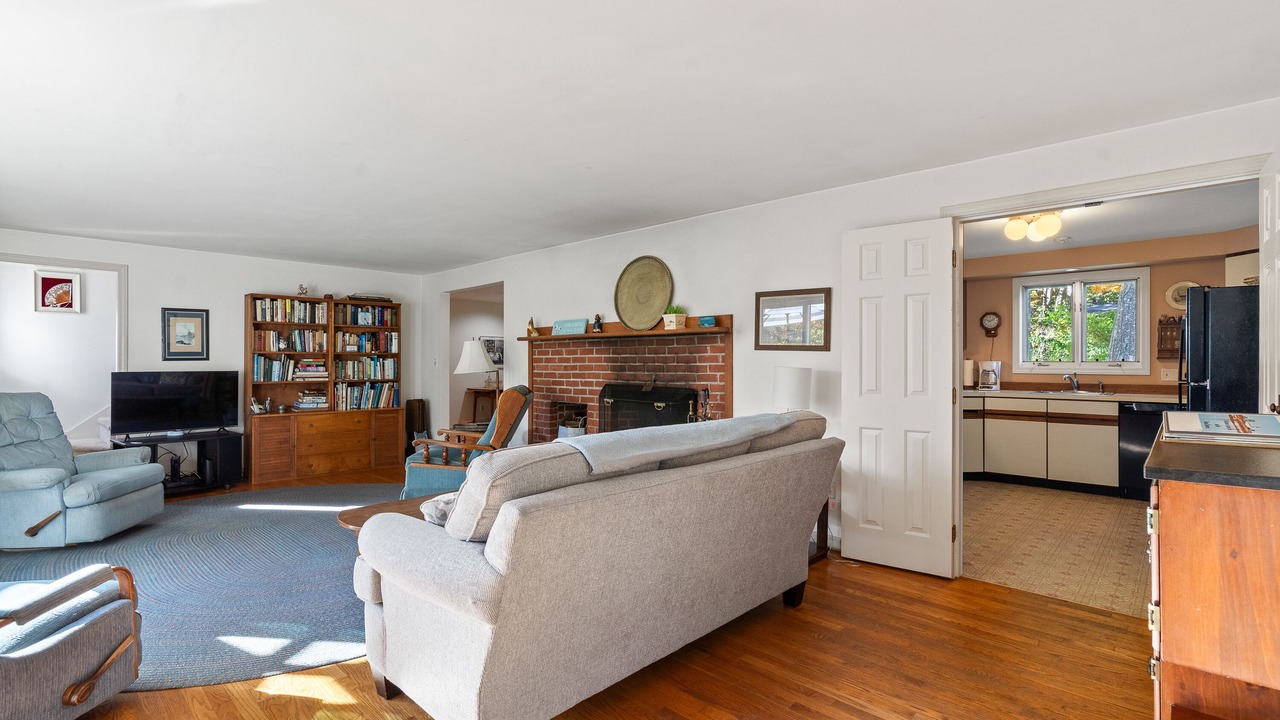Photo of Livingroom in Cape Porpoise