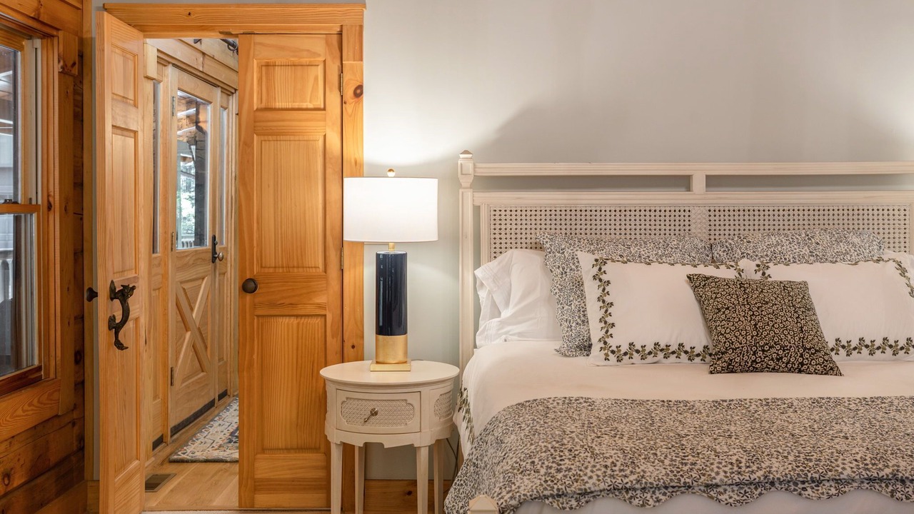 Photo of Bedroom in Sapphire