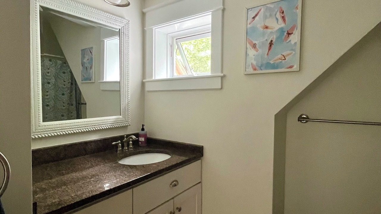 Photo of Bathroom in Cape Porpoise