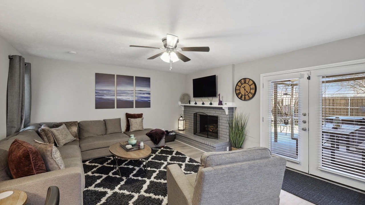 Photo of Livingroom in Garland