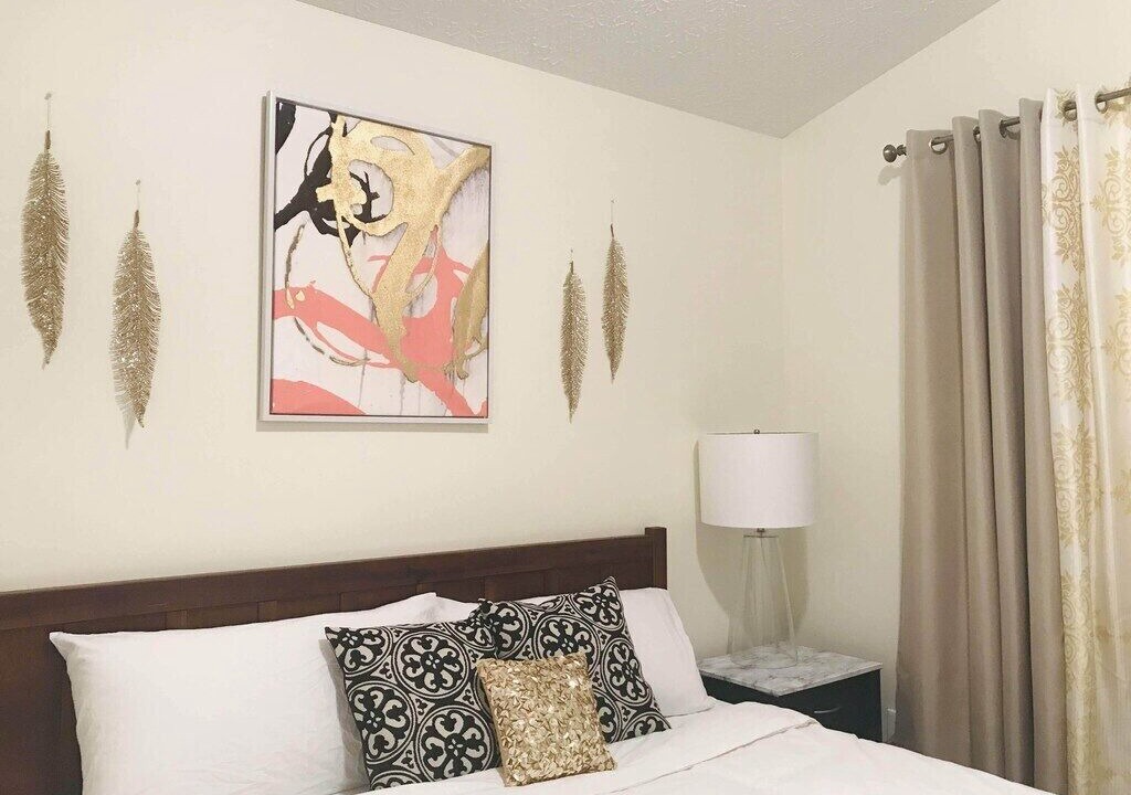 Photo of Bedroom in Lincoln Village