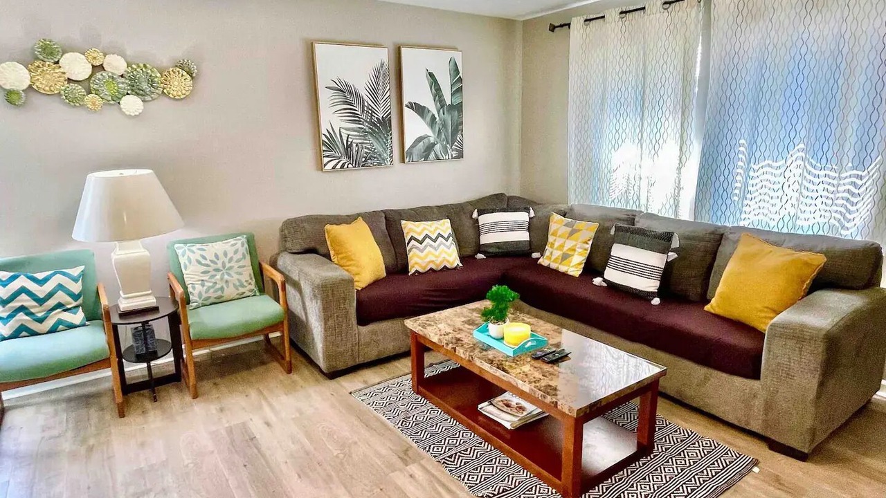 Photo of Livingroom in Lincoln Village