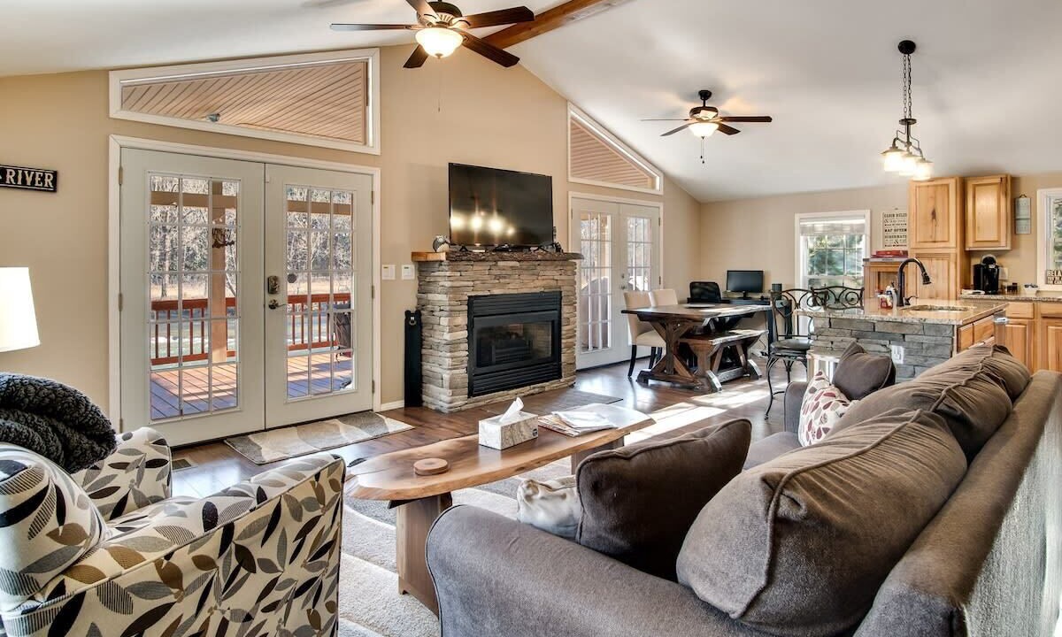Photo of Livingroom in Franklin
