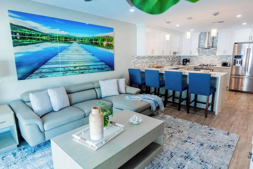 Photo of Livingroom in Naples Park