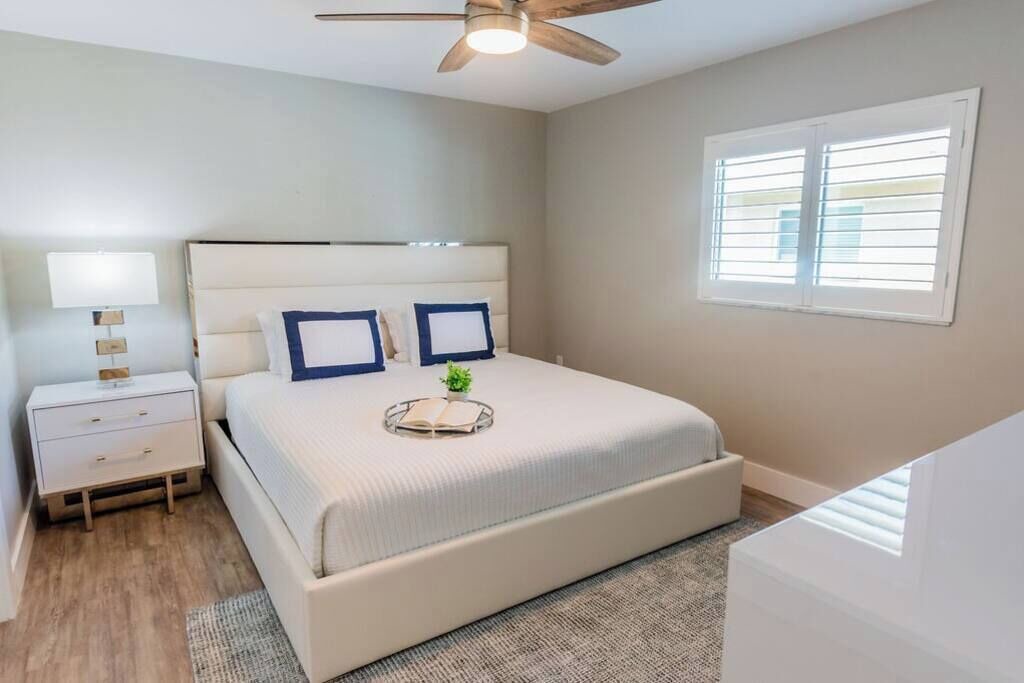 Photo of Bedroom in Naples Park