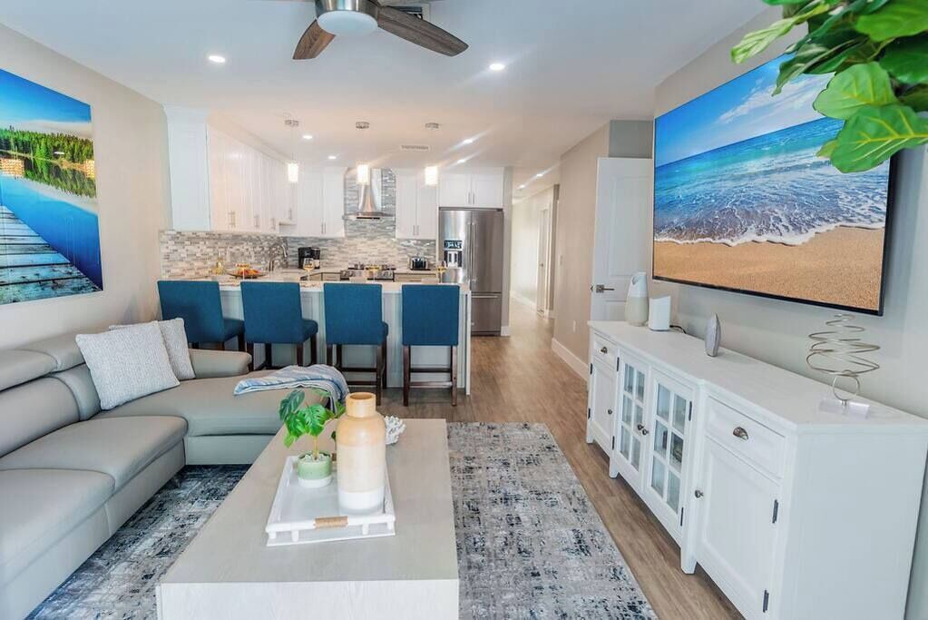 Photo of Livingroom in Naples Park