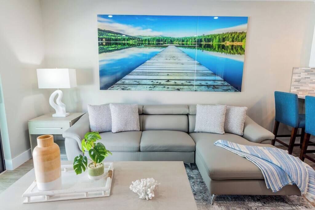 Photo of Livingroom in Naples Park