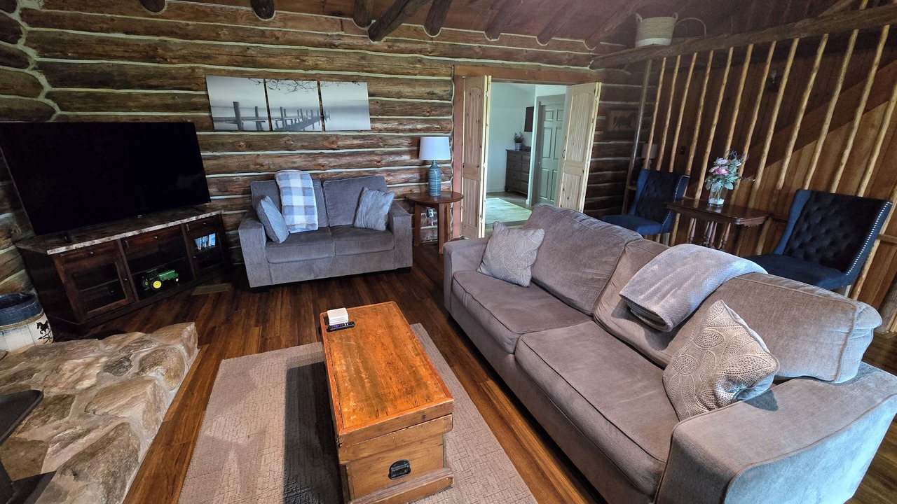 Photo of Livingroom in Rushville