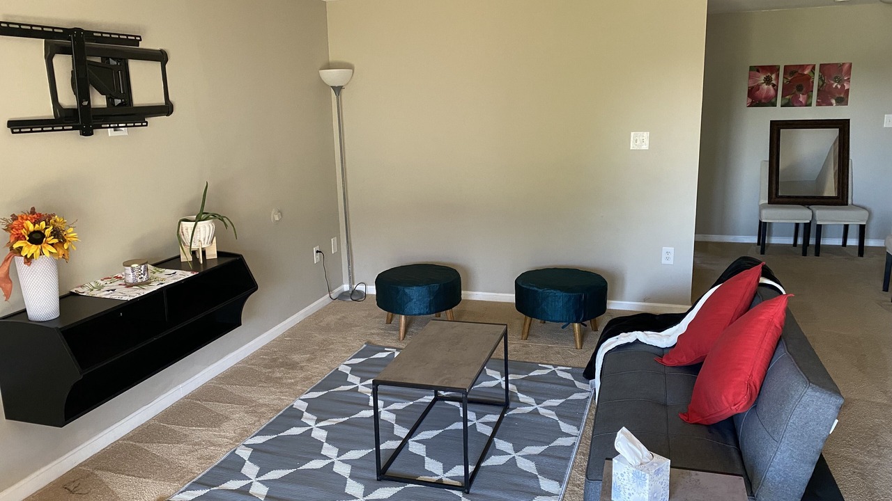 Photo of Livingroom in Leesburg