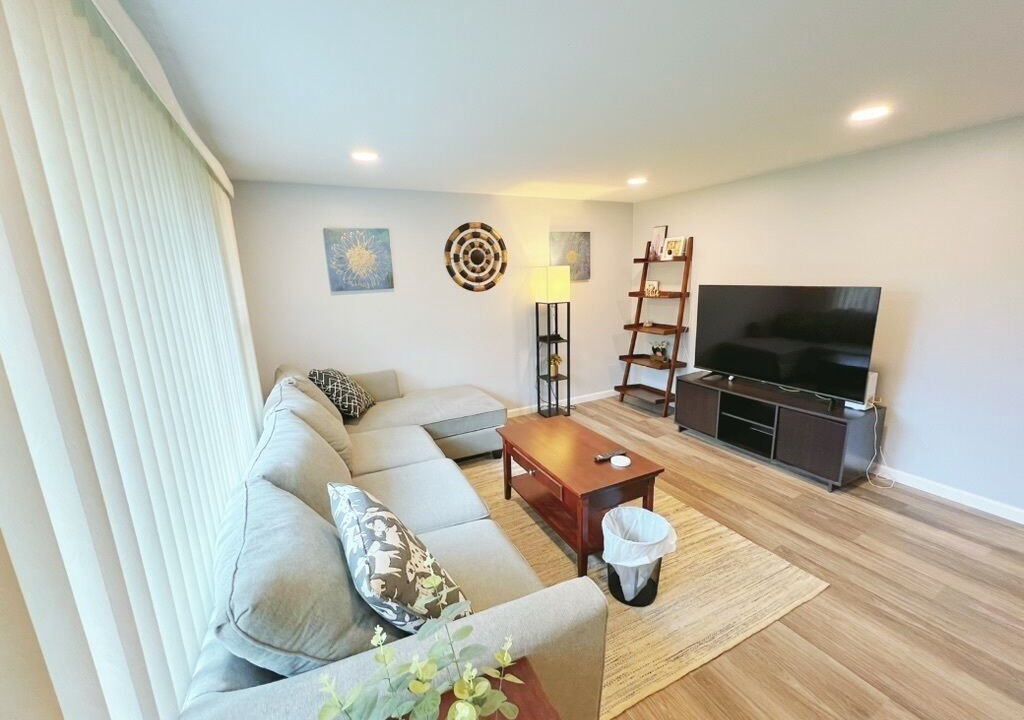 Photo of Livingroom in Tonawanda