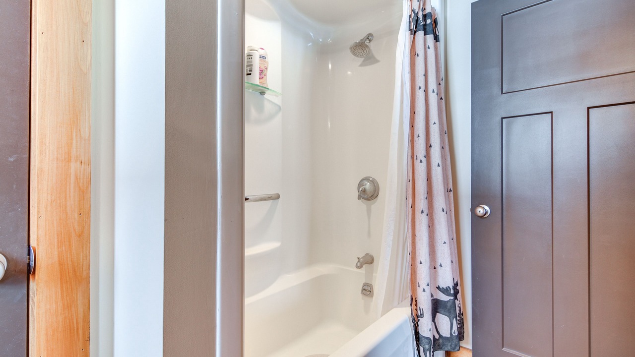 Photo of Bathroom in Errol