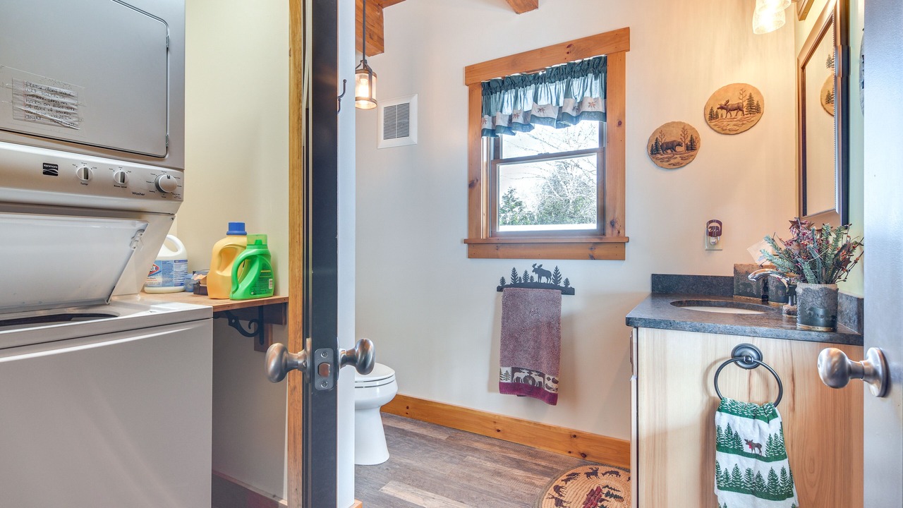 Photo of Bathroom in Errol
