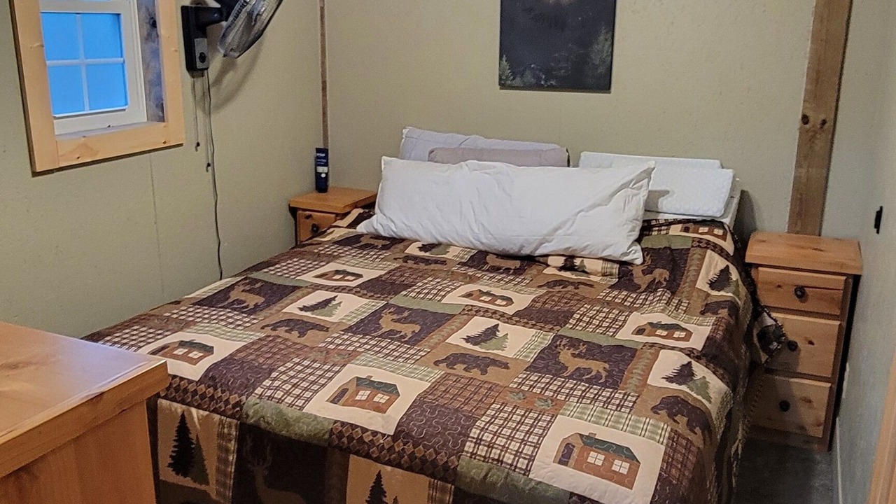 Photo of Bedroom in Rover