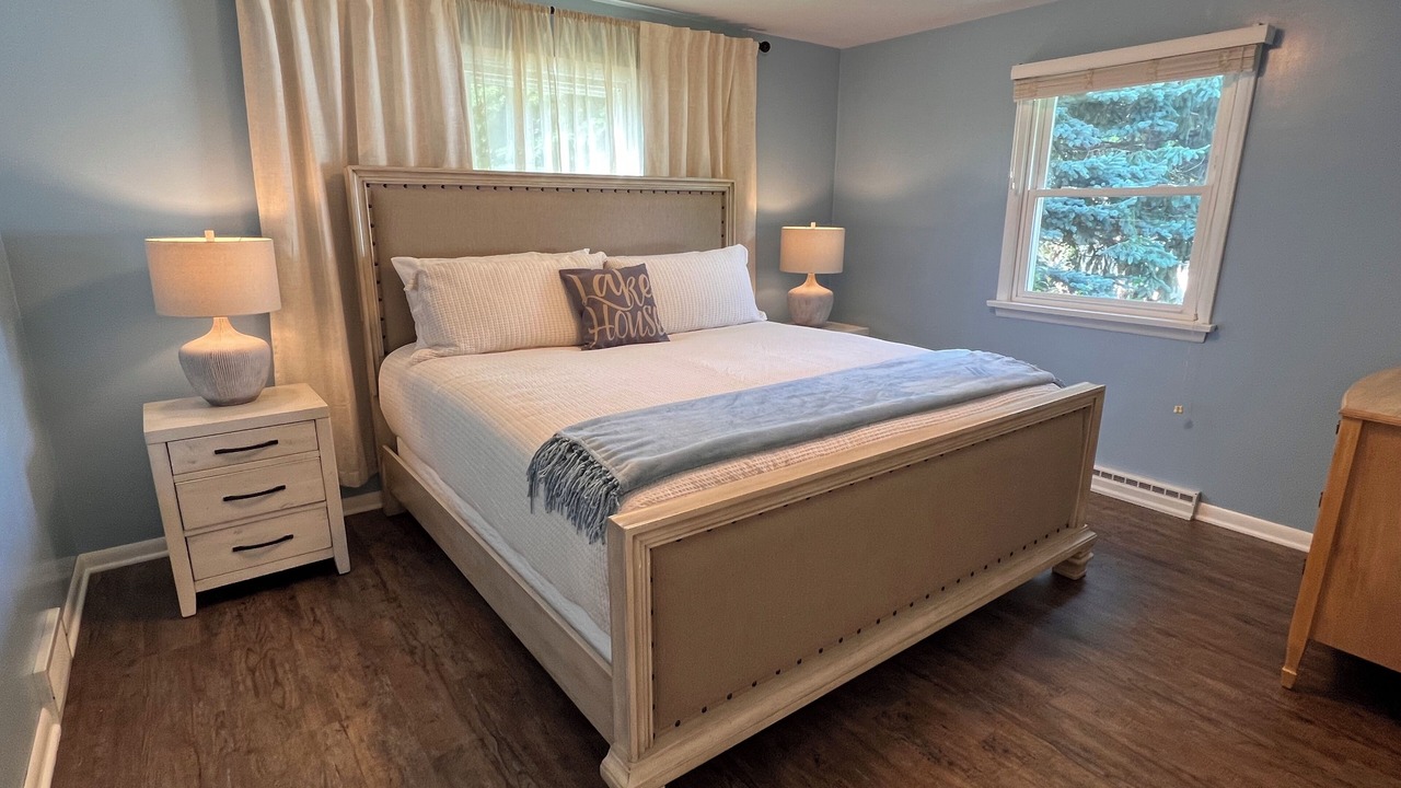 Photo of Bedroom in Lawrence Park
