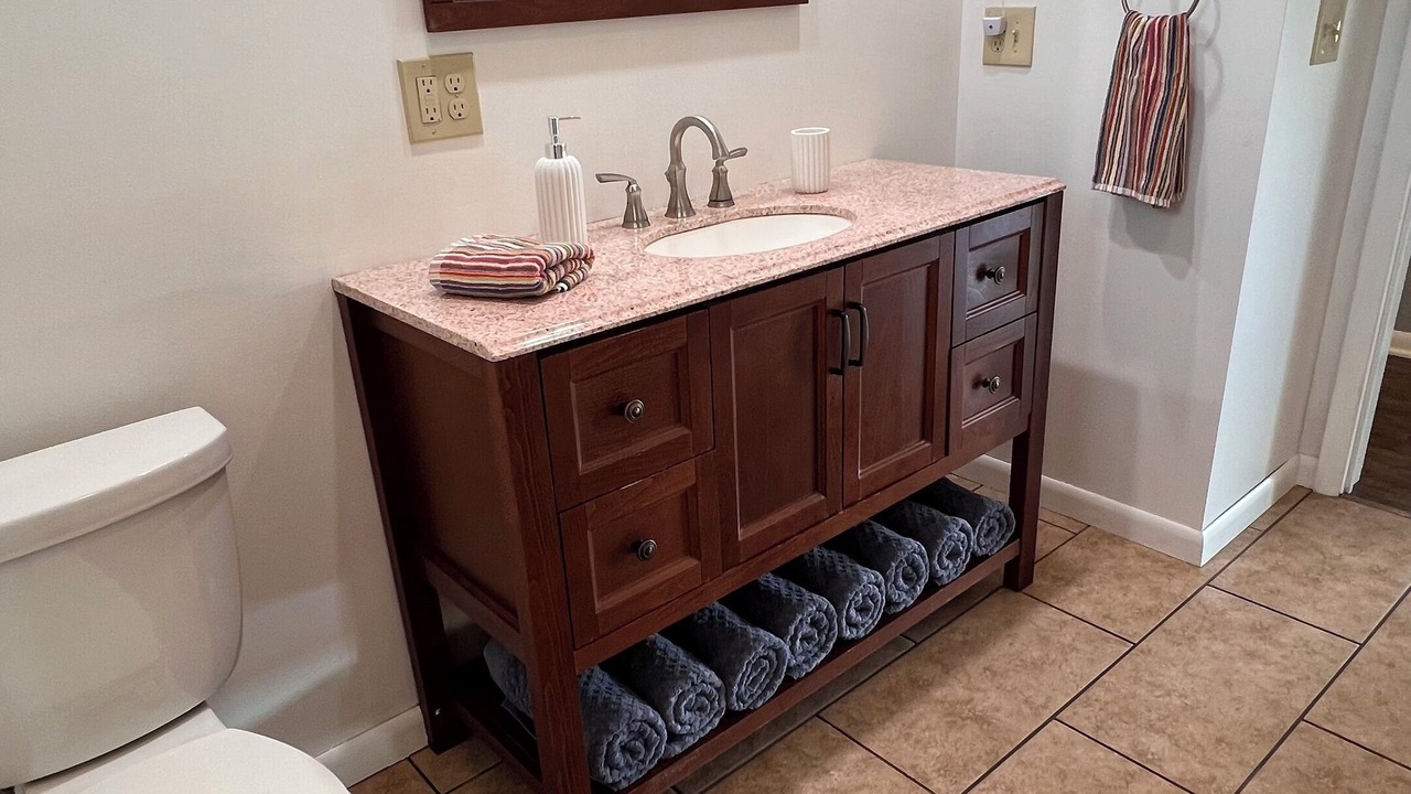 Photo of Bathroom in Lawrence Park