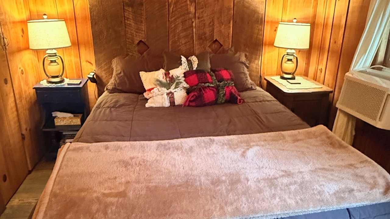 Photo of Bedroom in Robbinsville