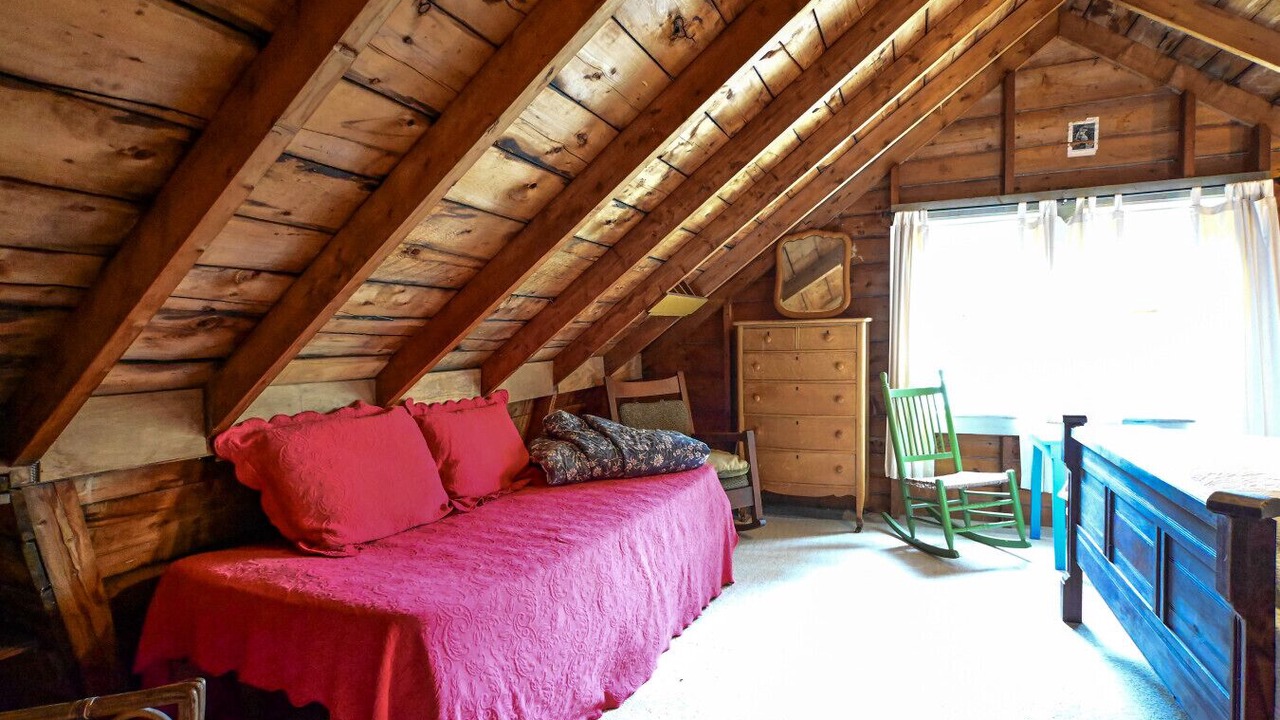 Photo of Bedroom in Bayville
