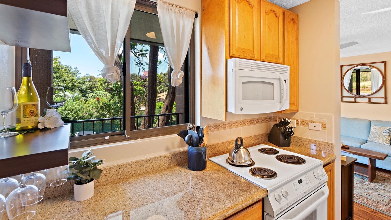 Photo of Kitchen in Kahana