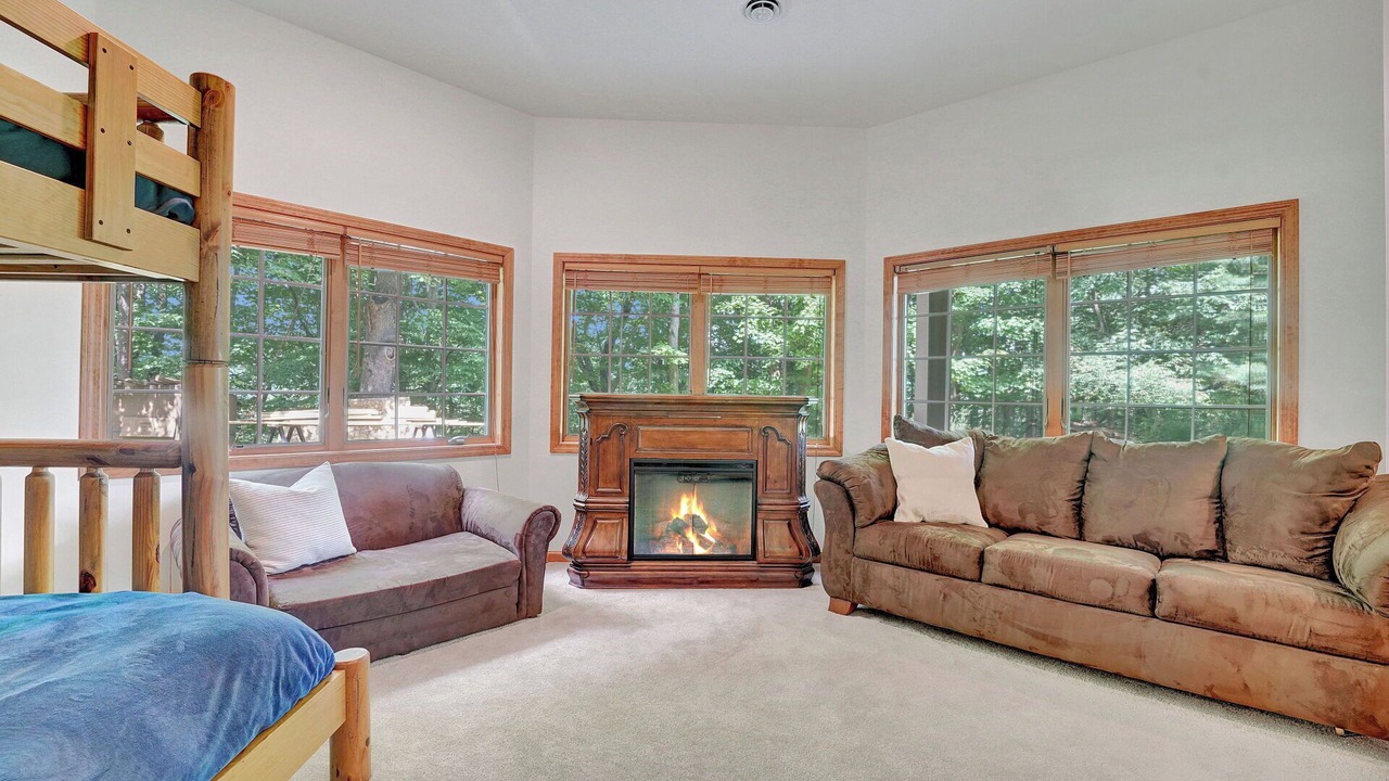 Photo of Livingroom in Ellicottville