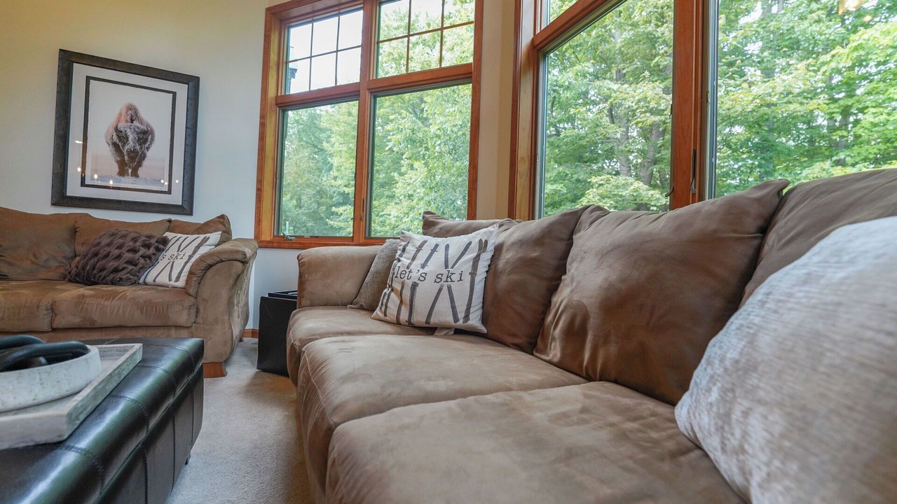 Photo of Livingroom in Ellicottville