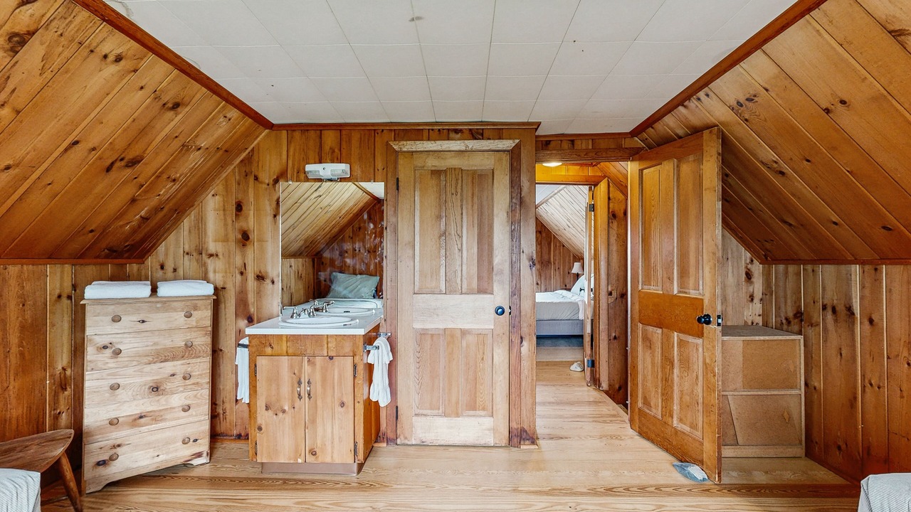 Photo of Bedroom in Owls Head