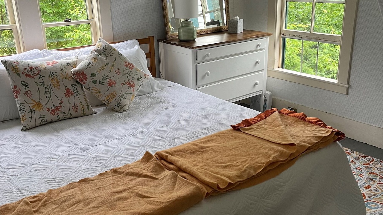 Photo of Bedroom in Shelburne