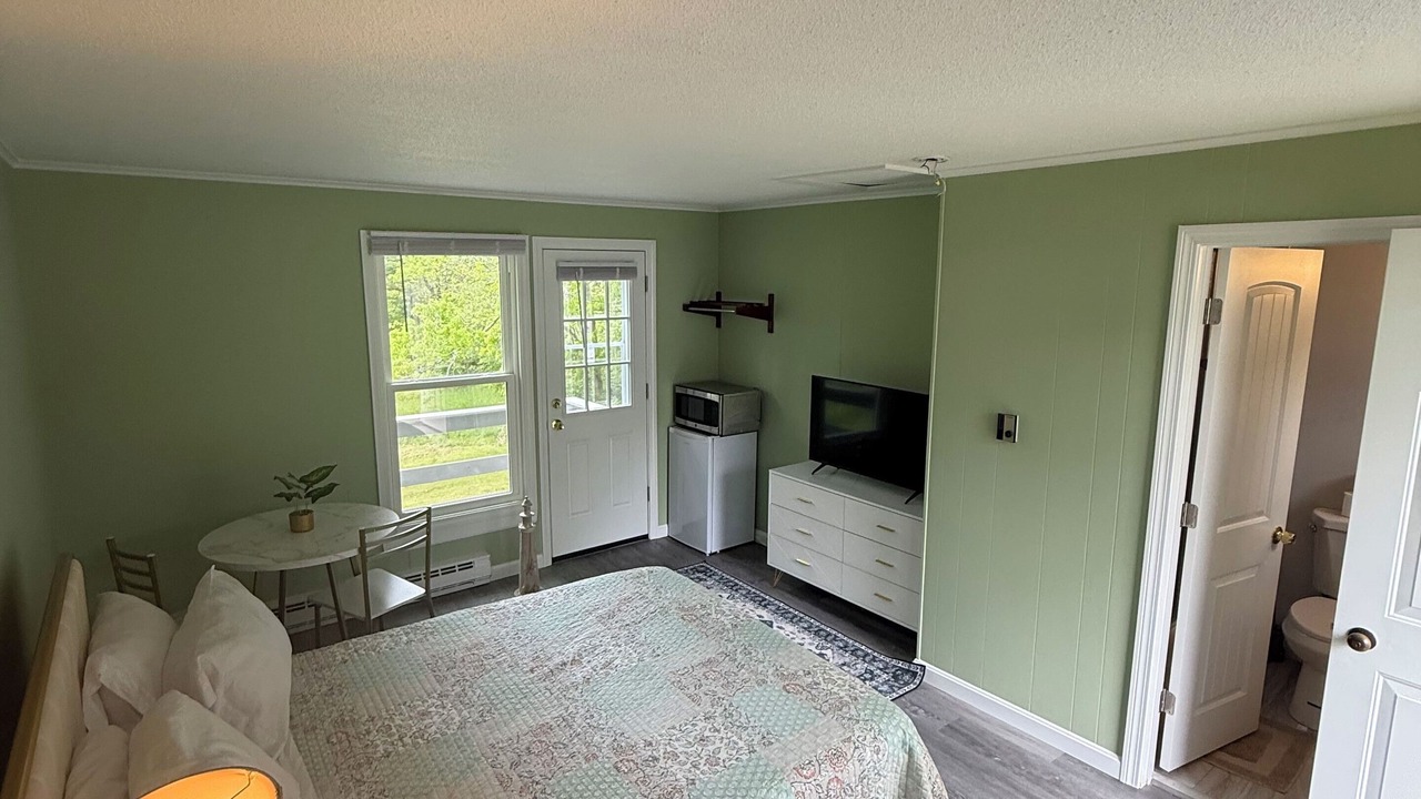 Photo of Bedroom in Boothbay