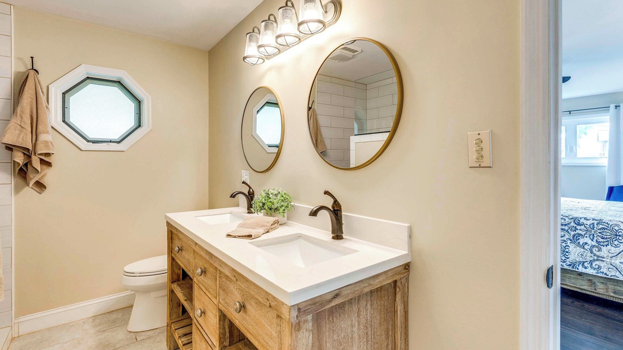 Photo of Bathroom in Hayesville