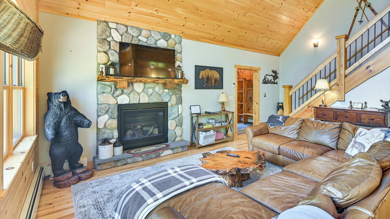 Photo of Livingroom in Bethel
