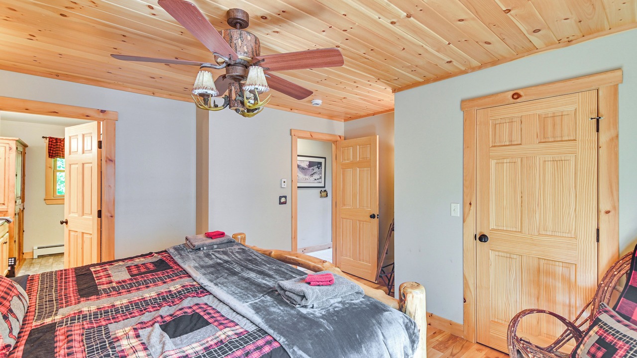 Photo of Bedroom in Bethel
