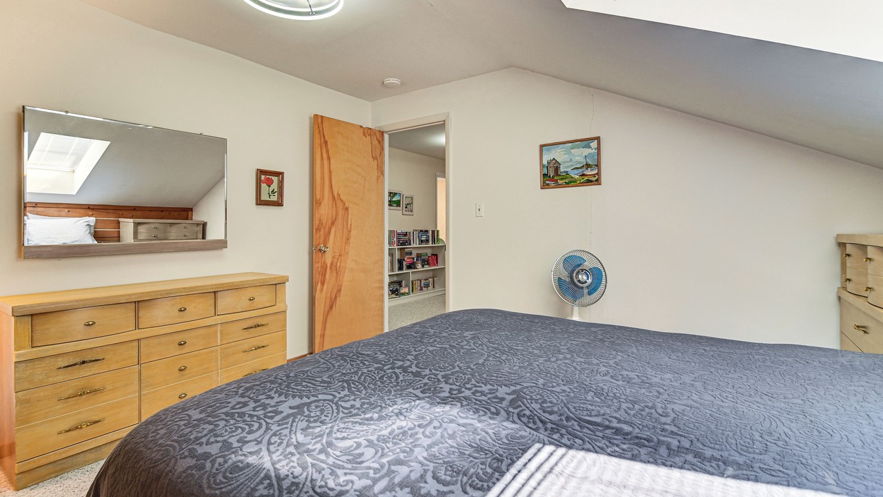Photo of Bedroom in Oquossoc