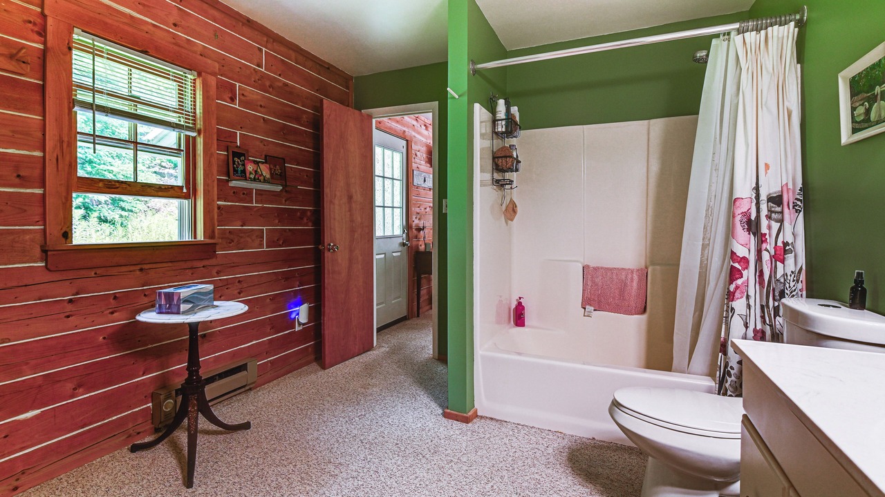Photo of Bathroom in Oquossoc