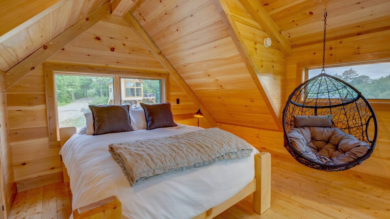 Photo of Bedroom in Ellsworth