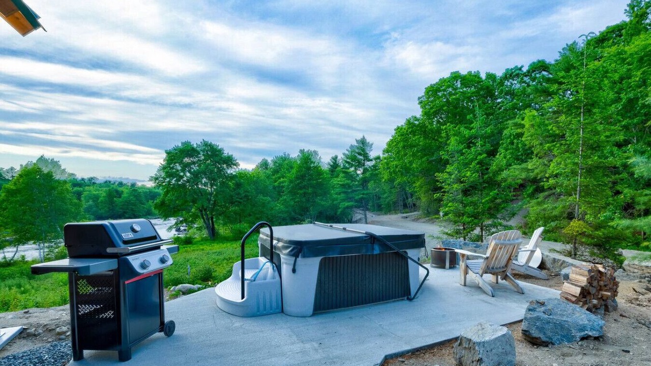 Photo of Outdoor in Ellsworth