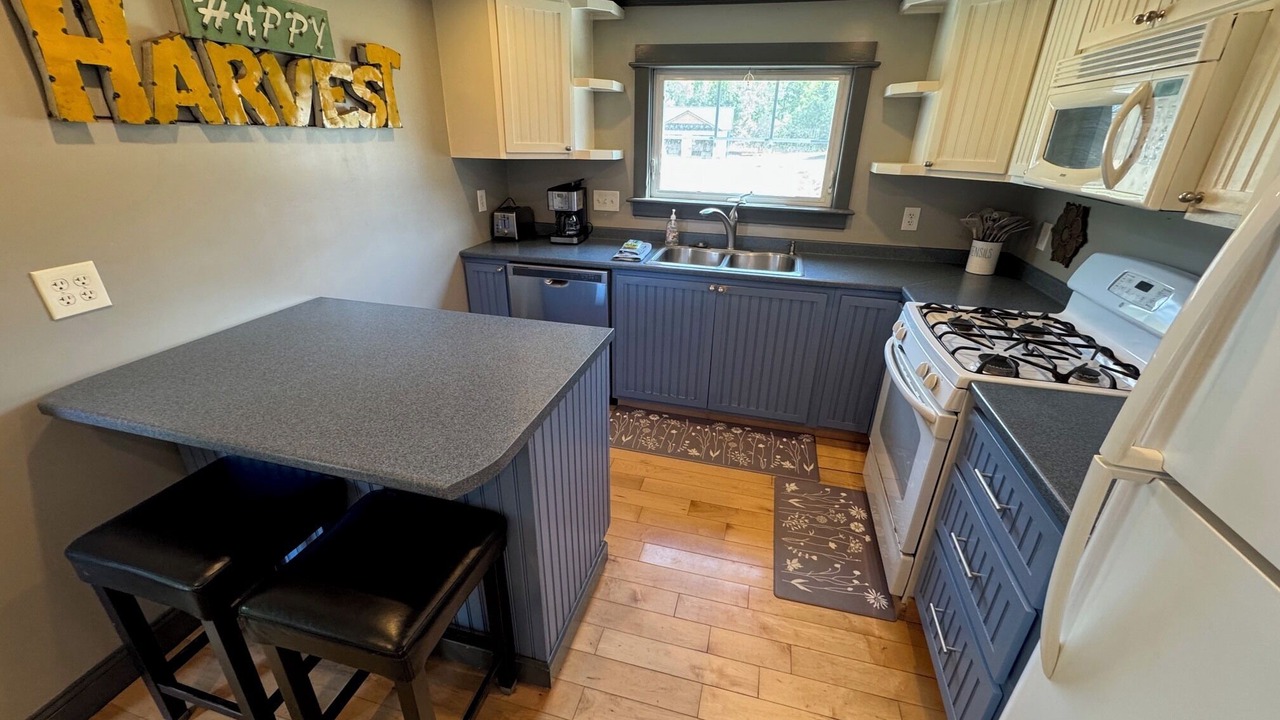 Photo of Kitchen in Brewer