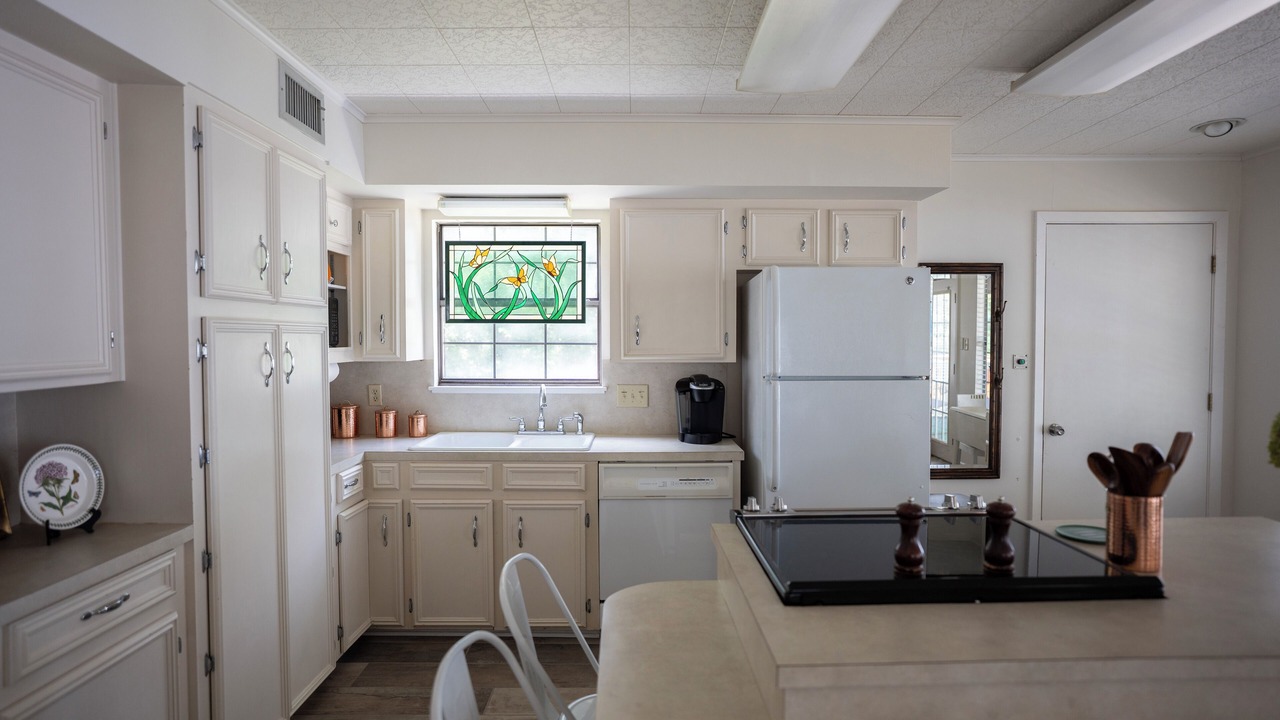 Photo of Kitchen in Mooringsport