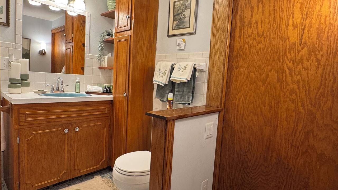 Photo of Bathroom in Girard