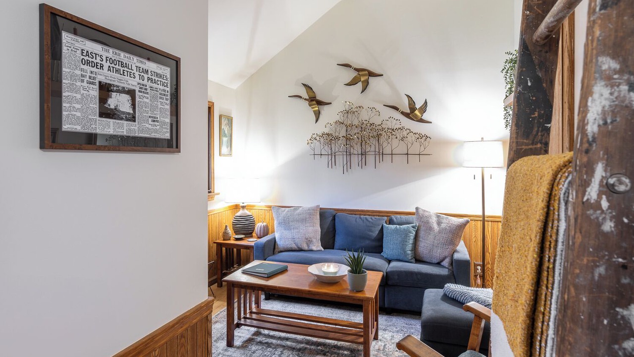 Photo of Livingroom in Girard