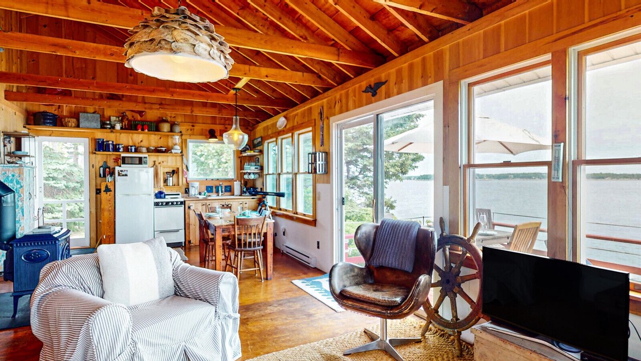 Photo of Livingroom in East Boothbay