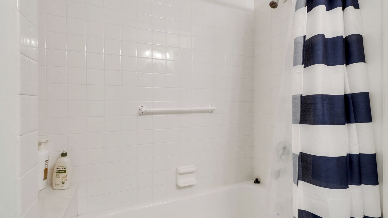Photo of Bathroom in Naples Park