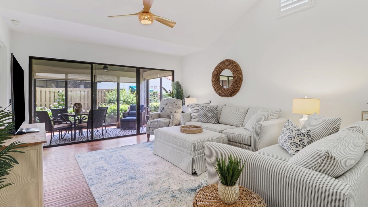 Photo of Livingroom in Naples Park