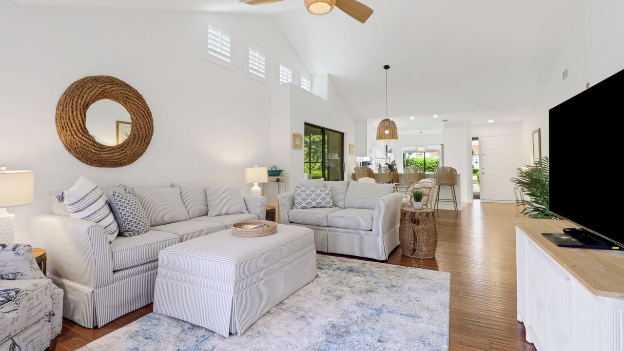 Photo of Livingroom in Naples Park