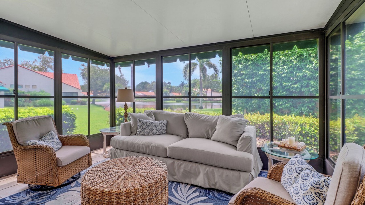 Photo of Livingroom in Naples Park