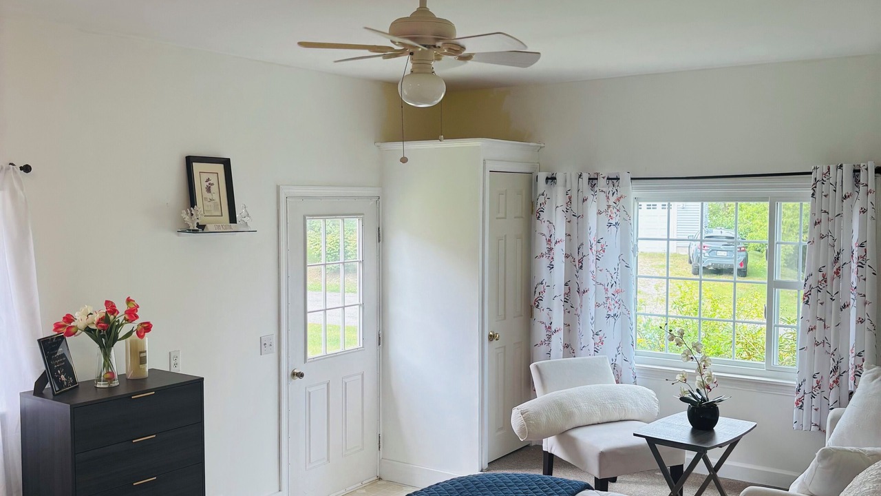 Photo of Bedroom in Rockland