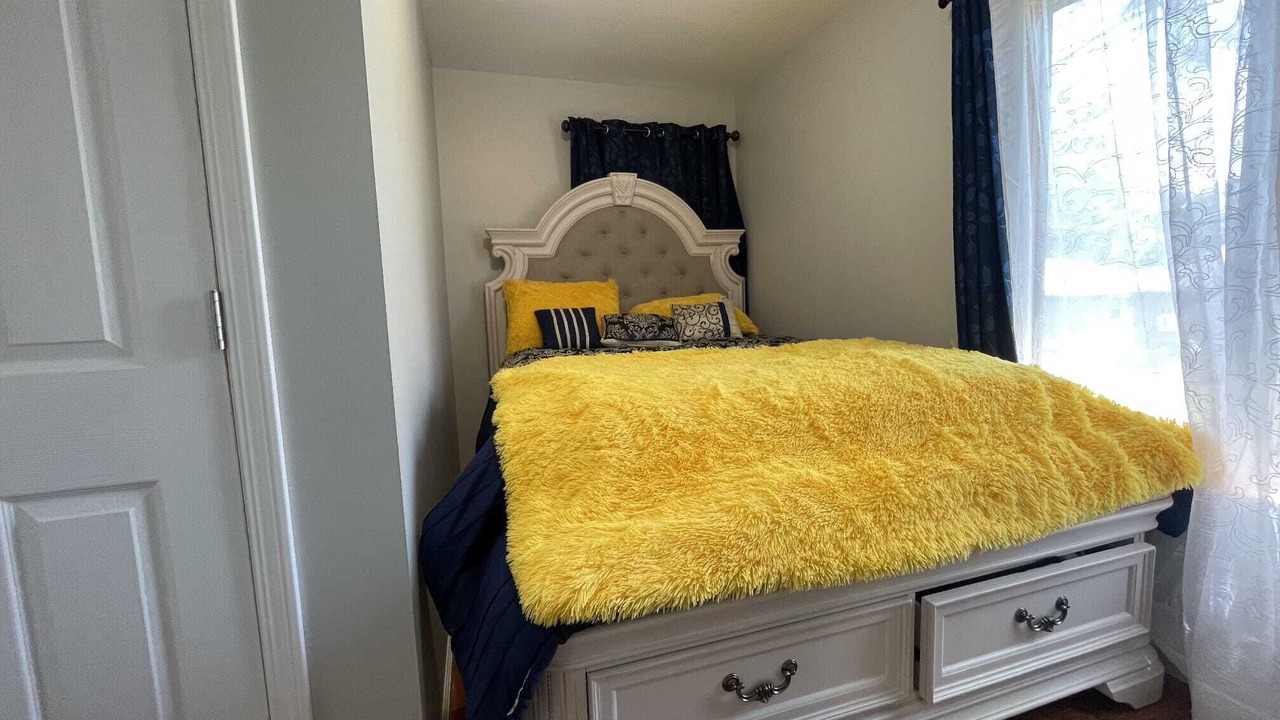Photo of Bedroom in Orchard Park