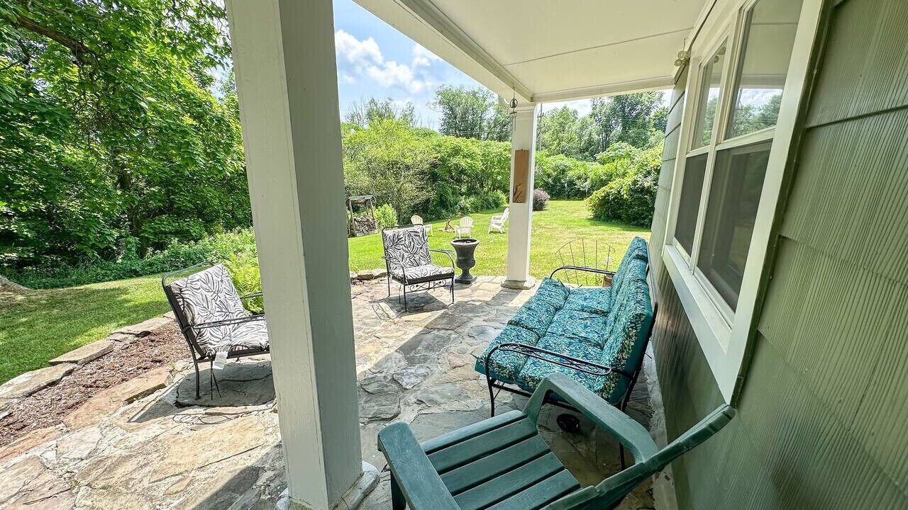 Photo of Patio Balcony in Prattsburgh